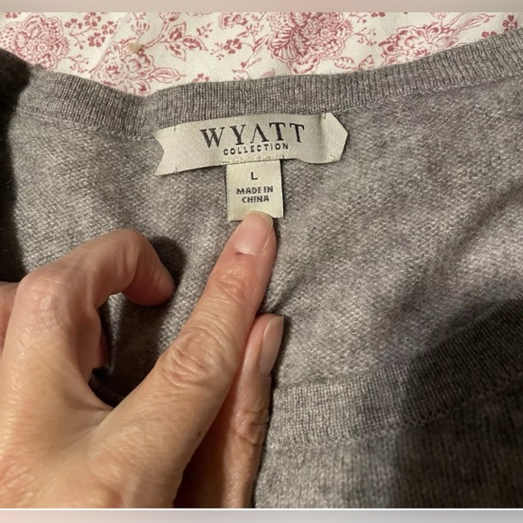 WYATT Collection gray long sleeve striped cashmere sweater top Large L - Picture 2 of 4